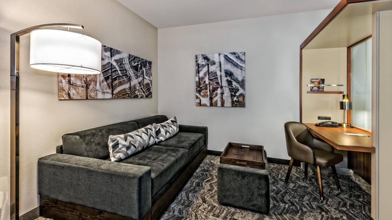 Springhill By Marriott Airport Hotel
