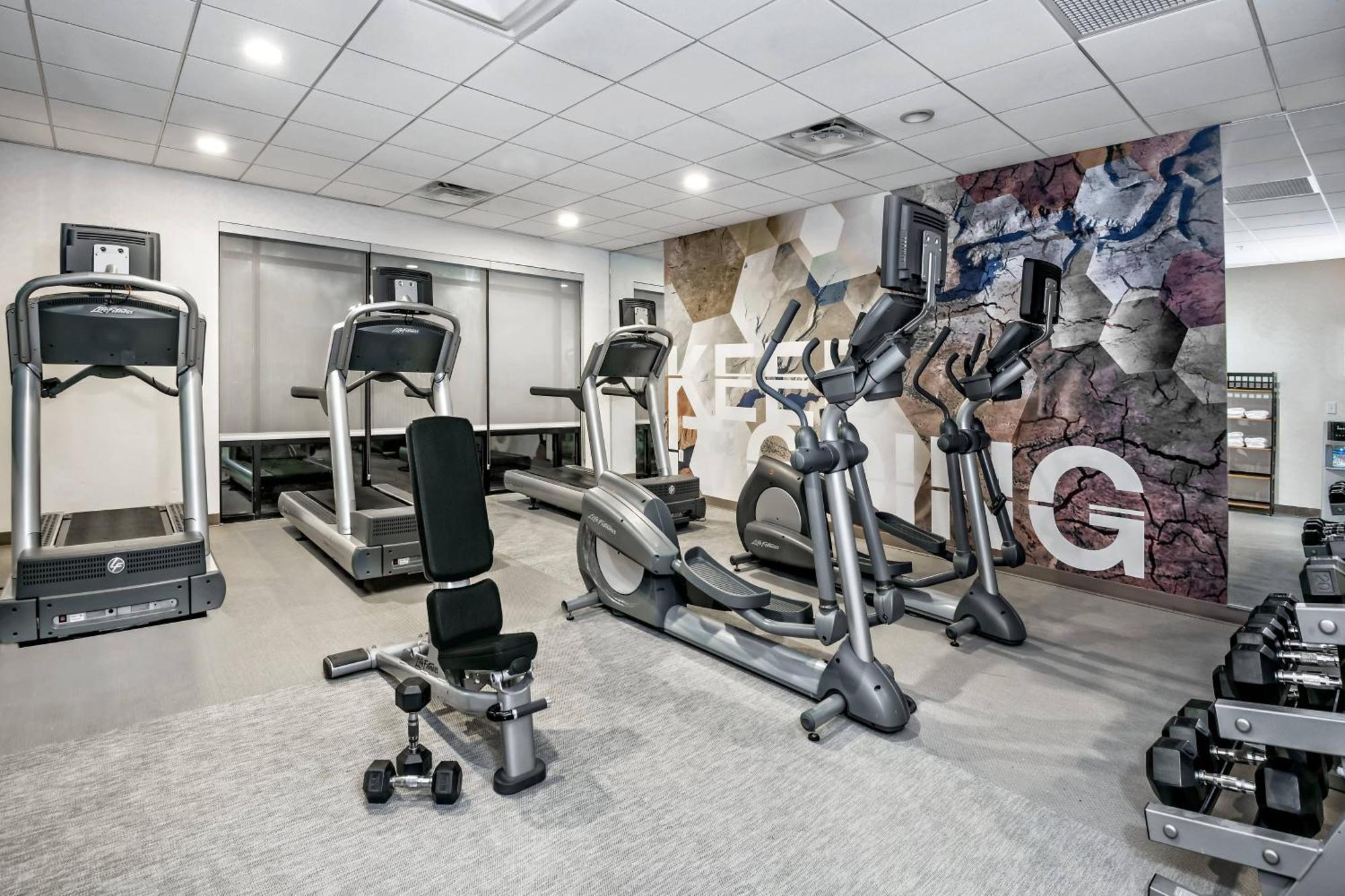 Springhill By Marriott Airport Hotel 3*