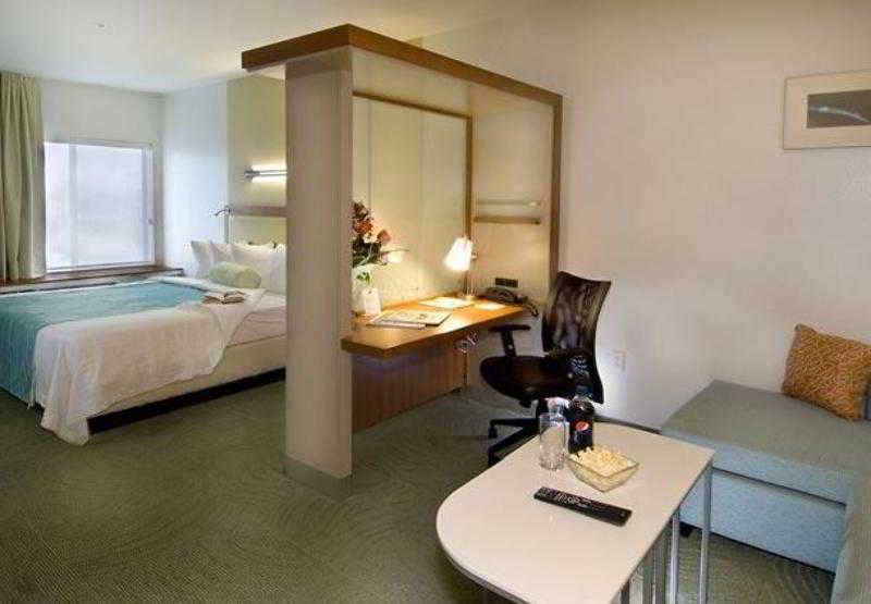 Springhill By Marriott Airport